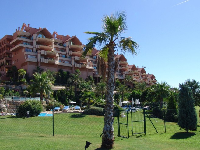 Apartamento for sale in Nueva Andalucía, Marbella