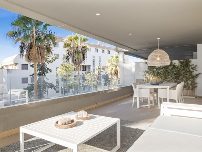 Apartamento for sale in Nueva Andalucía, Marbella