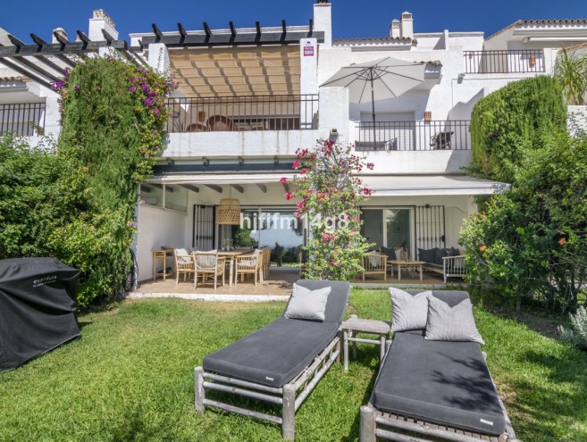 Apartamento for sale in Nueva Andalucía, Marbella