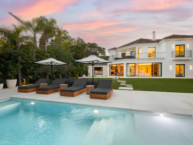 Villa for sale in Nueva Andalucía, Marbella