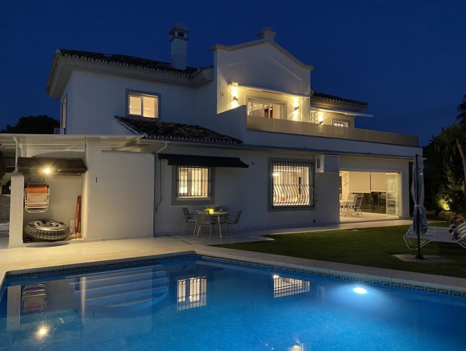 Villa for sale in Los Monteros, Marbella