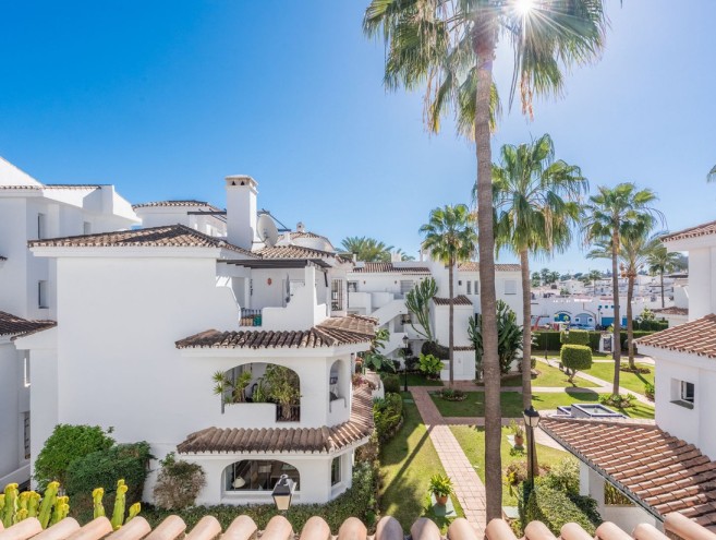 Appartement for sale in Nueva Andalucía, Marbella