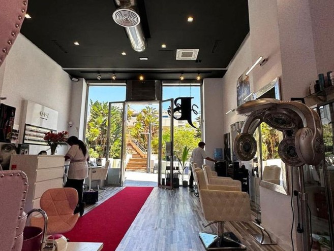Commerce for sale in Puerto Banús, Marbella