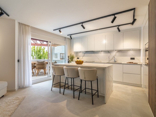 Apartamento for sale in Nueva Andalucía, Marbella