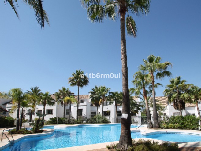 Unifamiliar for sale in The Golden Mile, Marbella