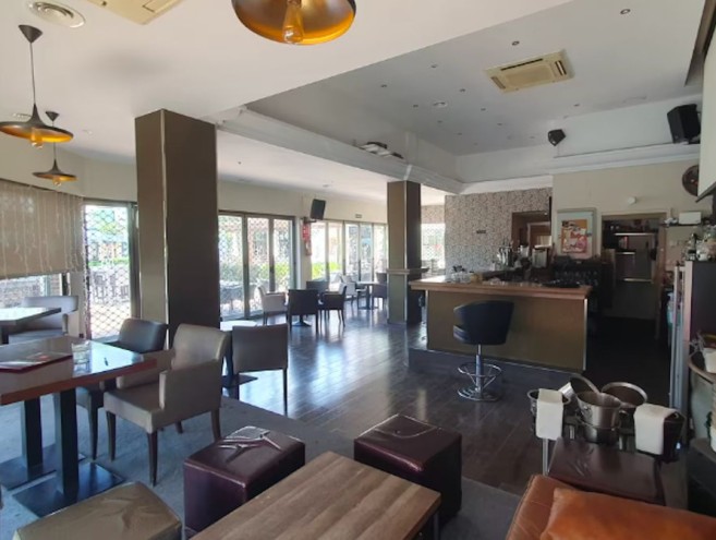 Comercial for sale in Elviria, Marbella