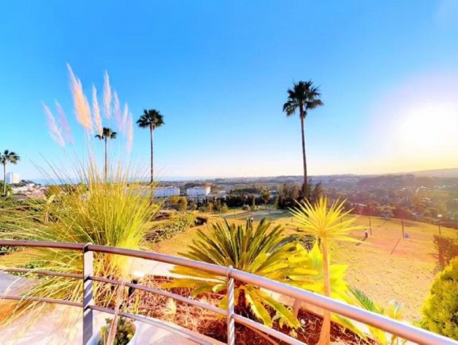 Appartement for sale in Nueva Andalucía, Marbella