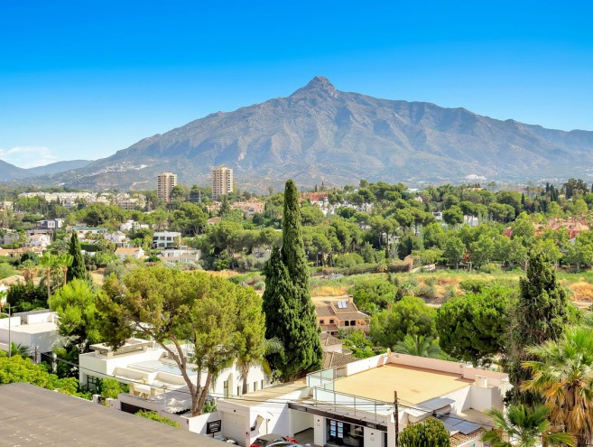 Appartement for sale in Nueva Andalucía, Marbella