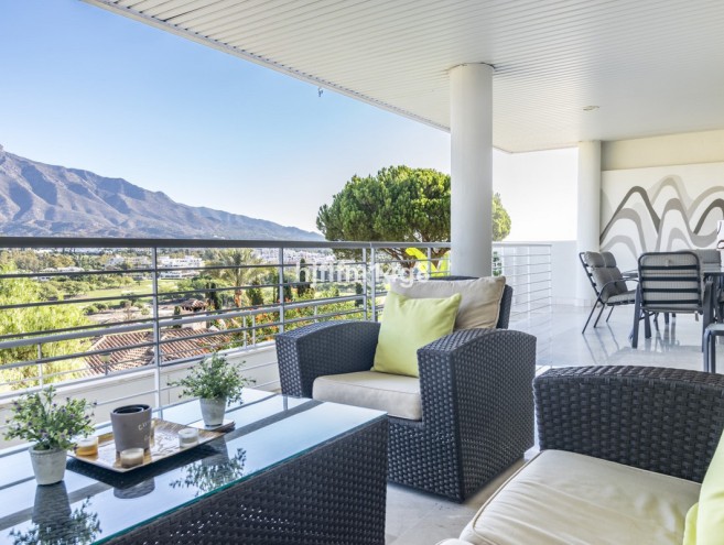 Appartement for sale in Nueva Andalucía, Marbella