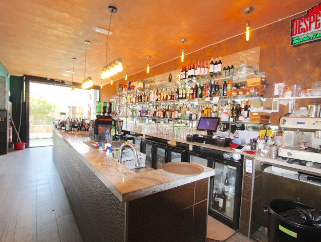 Comercial for sale in Elviria, Marbella