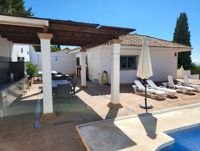 Villa for sale in La Capellania, Marbella