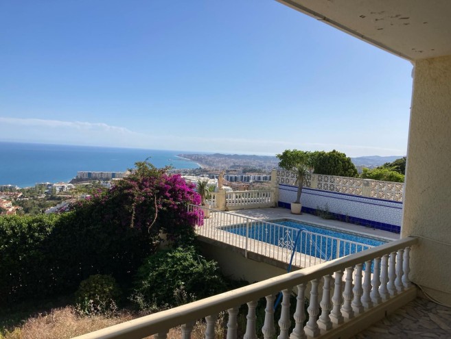 Villa for sale in La Capellania, Marbella