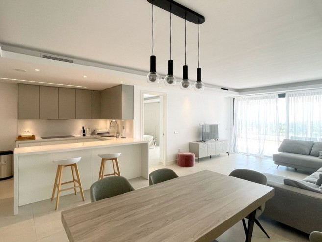 Apartamento for sale in Nueva Andalucía, Marbella