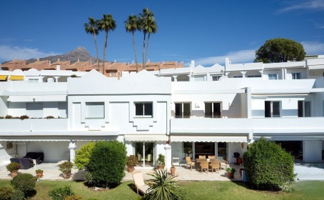 Unifamiliar for sale in , Nueva Andalucía