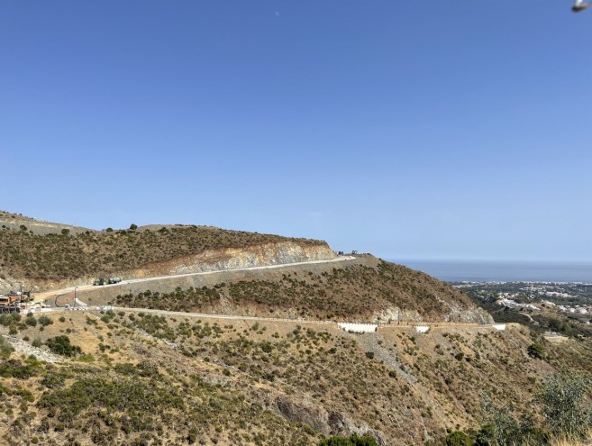 Terrain for sale in La Quinta, Marbella