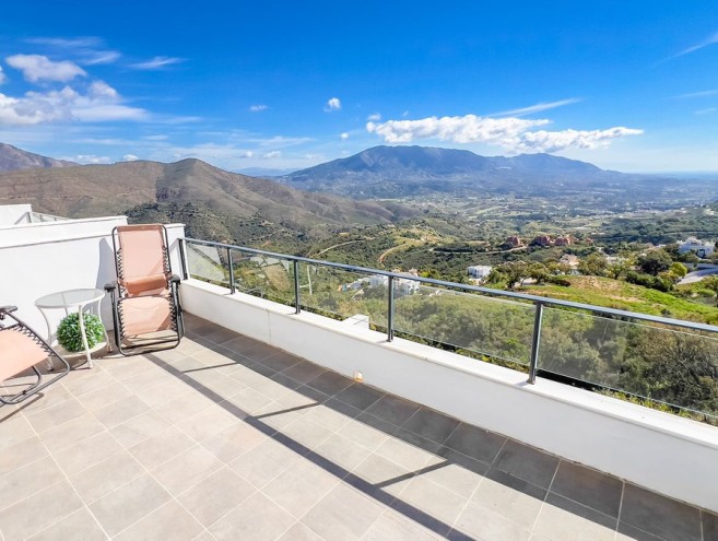 Unifamiliar for sale in Elviria, Marbella