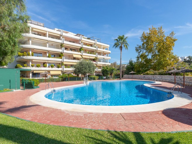 Apartamento for sale in Guadalmina Alta, Marbella