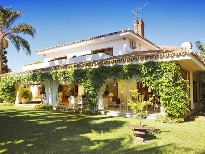 Villa for sale in Guadalmina Baja, Marbella