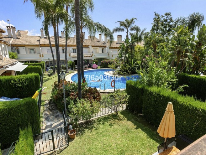 Townhouse for sale in Puerto Banús, Marbella