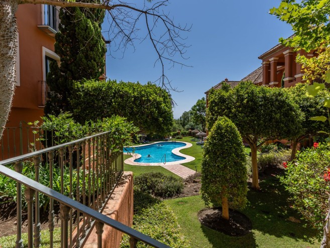 Apartamento for sale in Monte Halcones, Marbella