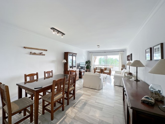 Apartamento for sale in Guadalmina Baja, Marbella