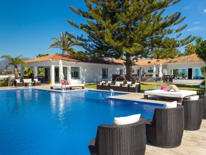 Villa for sale in Elviria, Marbella