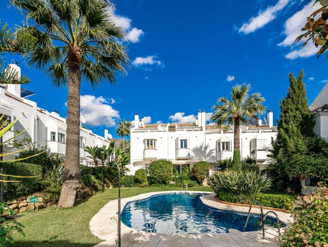 Unifamiliar for sale in The Golden Mile, Marbella