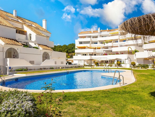 Apartment for sale in Nueva Andalucía, Marbella