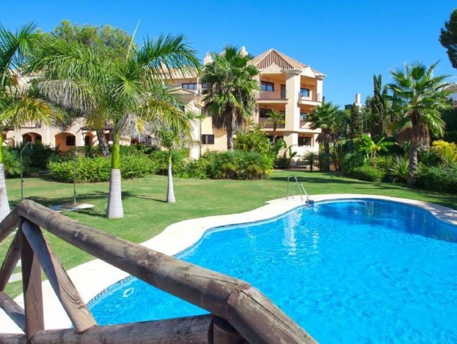 Apartment for sale in Puerto Banús, Marbella