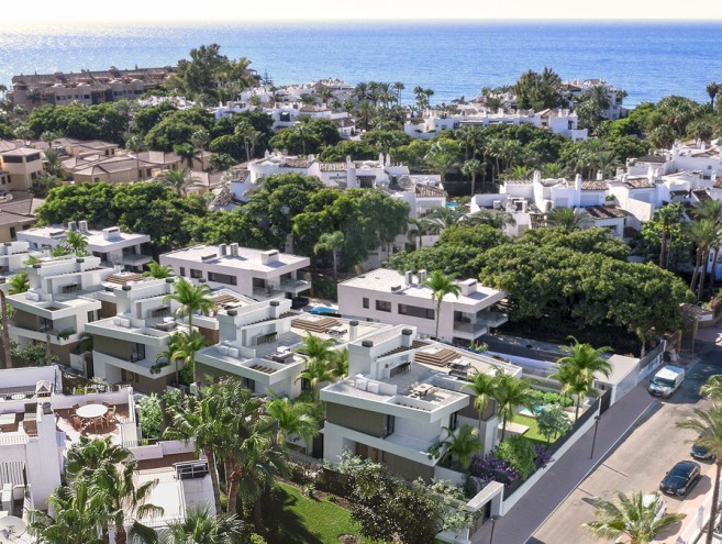 Villa for sale in Puerto Banús, Marbella