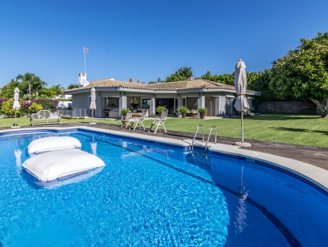 Villa for sale in Guadalmina Baja, Marbella