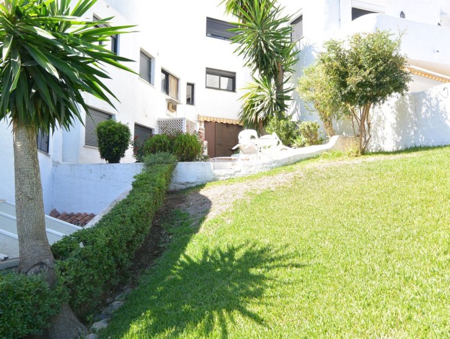 Villa for sale in The Golden Mile, Marbella