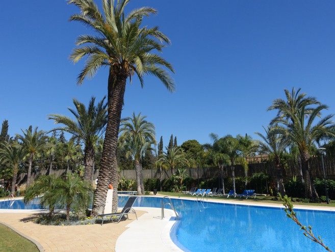 Apartment for sale in Nueva Andalucía, Marbella