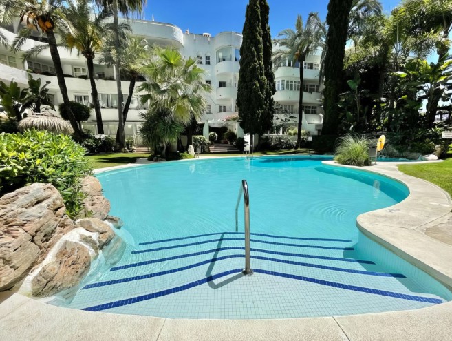 Appartement for sale in The Golden Mile, Marbella