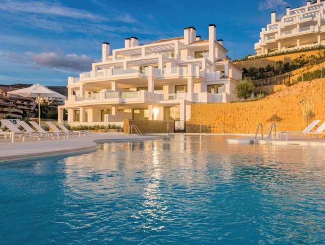 Apartment for sale in Nueva Andalucía, Marbella