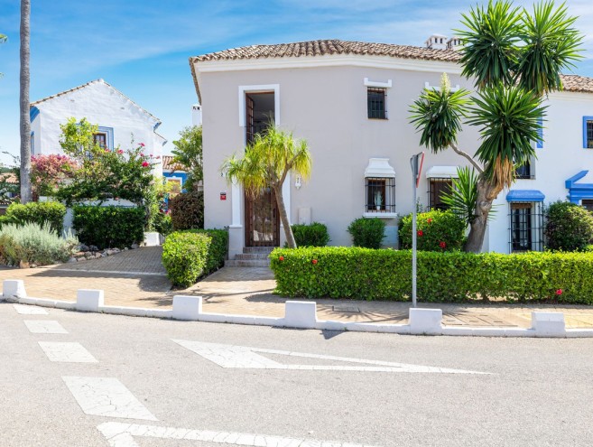 Villa for sale in Guadalmina Baja, Marbella
