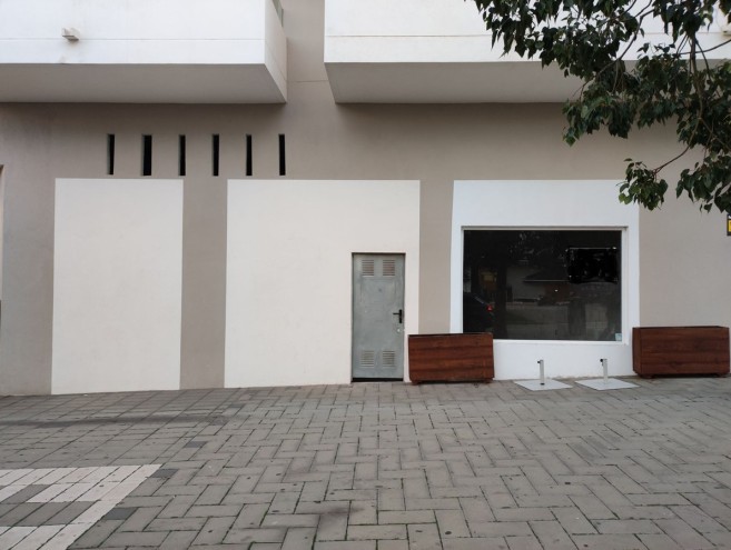 Commerce for sale in Nueva Andalucía, Marbella
