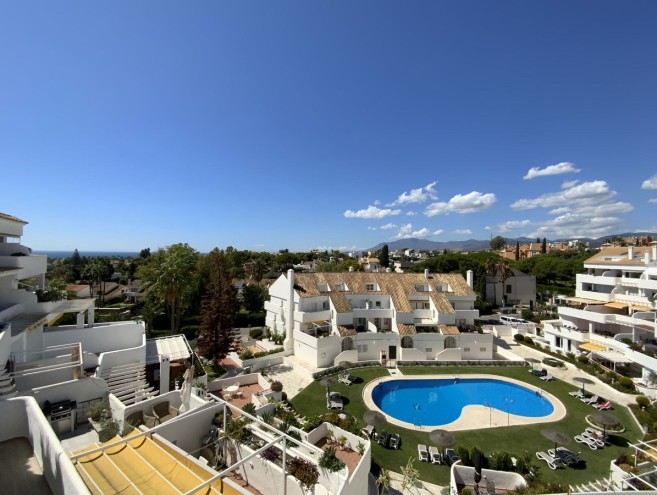 Apartamento for sale in Nueva Andalucía, Marbella