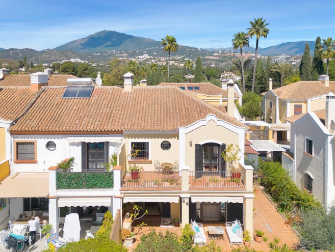 Maison Jumelée for sale in Guadalmina Alta, Marbella