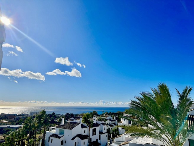 Apartment for sale in Sierra Blanca, Marbella
