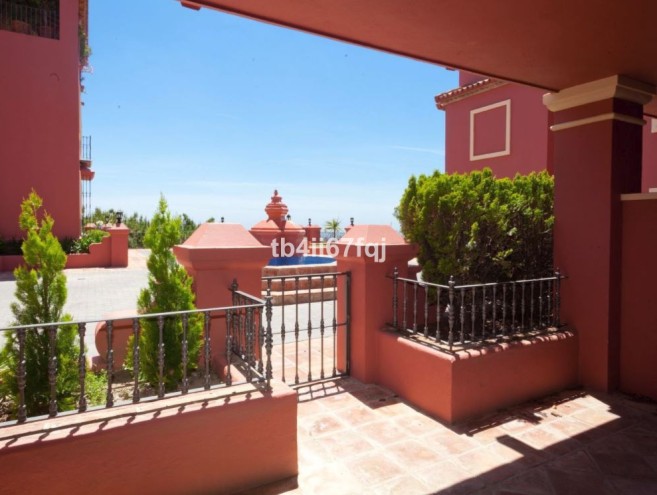 Apartamento for sale in Monte Halcones, Marbella