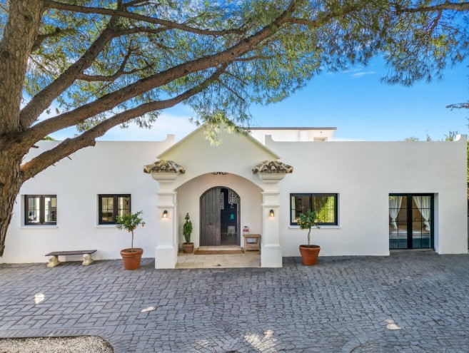 Villa for sale in Elviria, Marbella