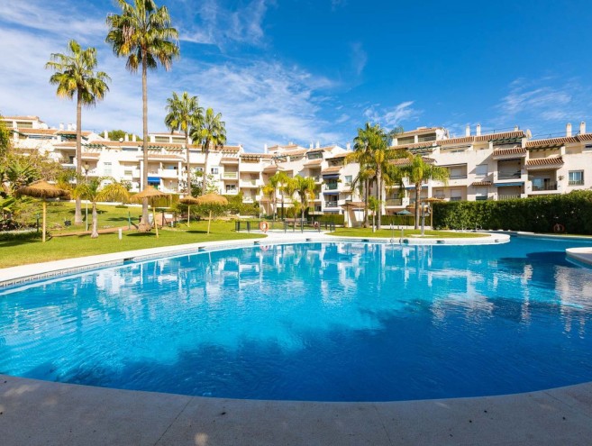 Apartment for sale in Nueva Andalucía, Marbella