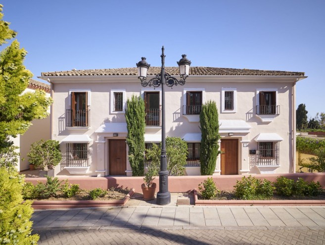 Villa for sale in The Golden Mile, Marbella