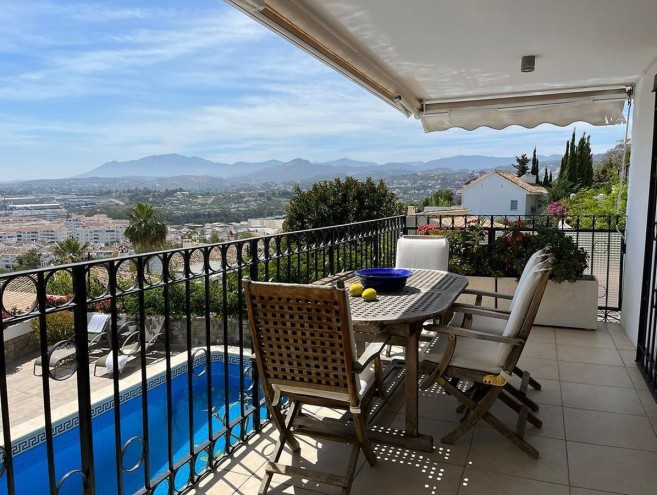 Villa for sale in Nueva Andalucía, Marbella