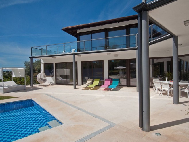 Villa for sale in Nueva Andalucía, Marbella