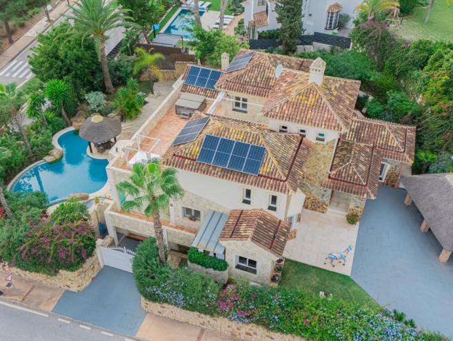 Villa for sale in Elviria, Marbella