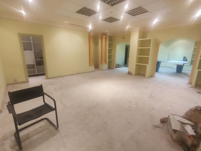 Comercial for sale in Guadalmina Alta, Marbella