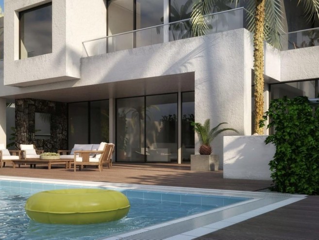 Villa for sale in The Golden Mile, Marbella