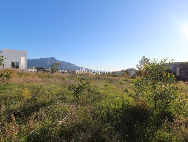 Terreno for sale in La Quinta, Marbella